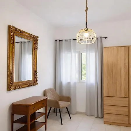 Milky House Врахати