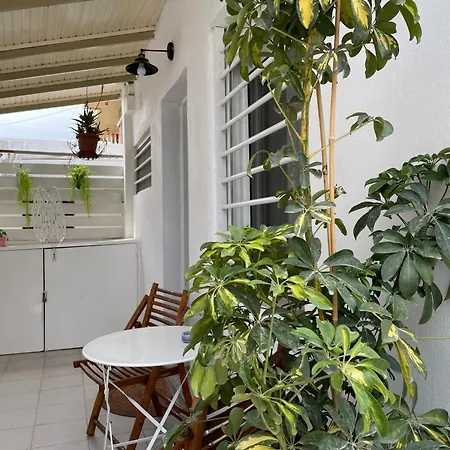 Milky House Apartment *